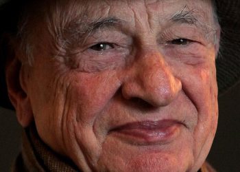 Edgar Morin, filósofo francês, morre aos 104 anos de idade