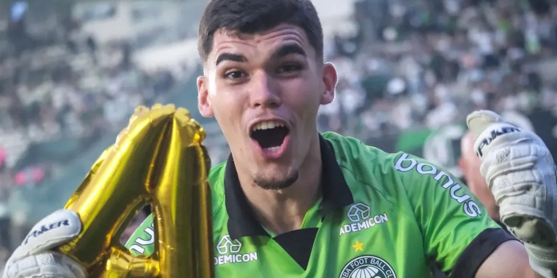 Após dois meses da cirurgia, Pedro Morisco avança em retorno no Coritiba