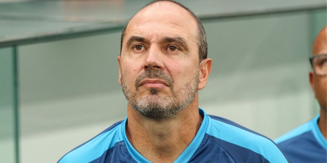 Londrina demite técnico após sexto jogo sem vitória na Série B