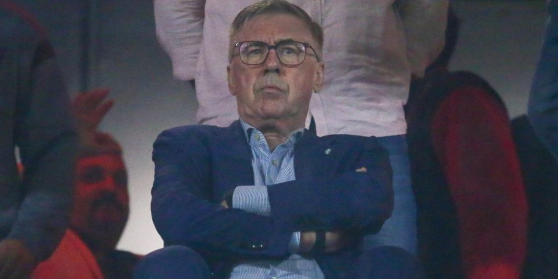Ancelotti é recebido por Petraglia em camarote antes de Athletico x Flamengo