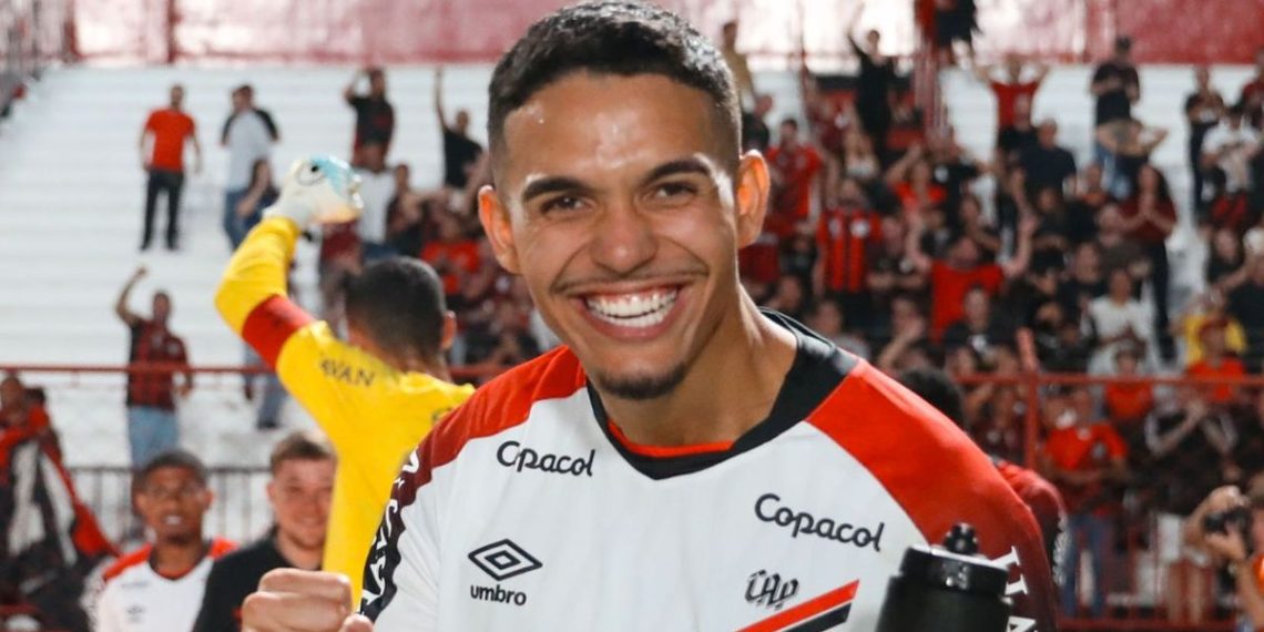 Athletico provoca o Coritiba após classificação: “Paraná bem representado”