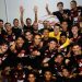 Jovem faz golaço do meio de campo e classifica Athletico para final; assista