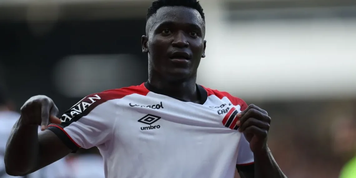Viveros reassume artilharia do Brasileirão e aumenta expectativa para a Copa do Mundo