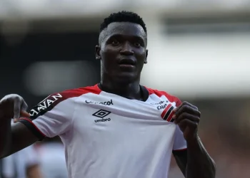 Viveros reassume artilharia do Brasileirão e aumenta expectativa para a Copa do Mundo