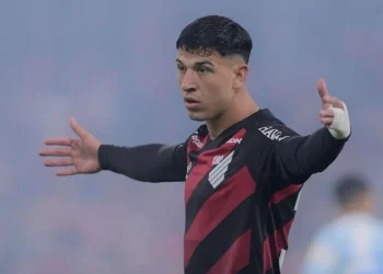 Athletico se revolta com a arbitragem mais uma vez em empate com o Grêmio