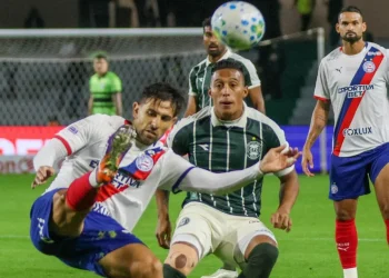 Volante iguala Geraldo e alcança marca histórica pelo Coritiba