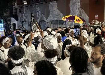 Lavagem da Escadaria do Bixiga reafirma presença negra no centro de SP