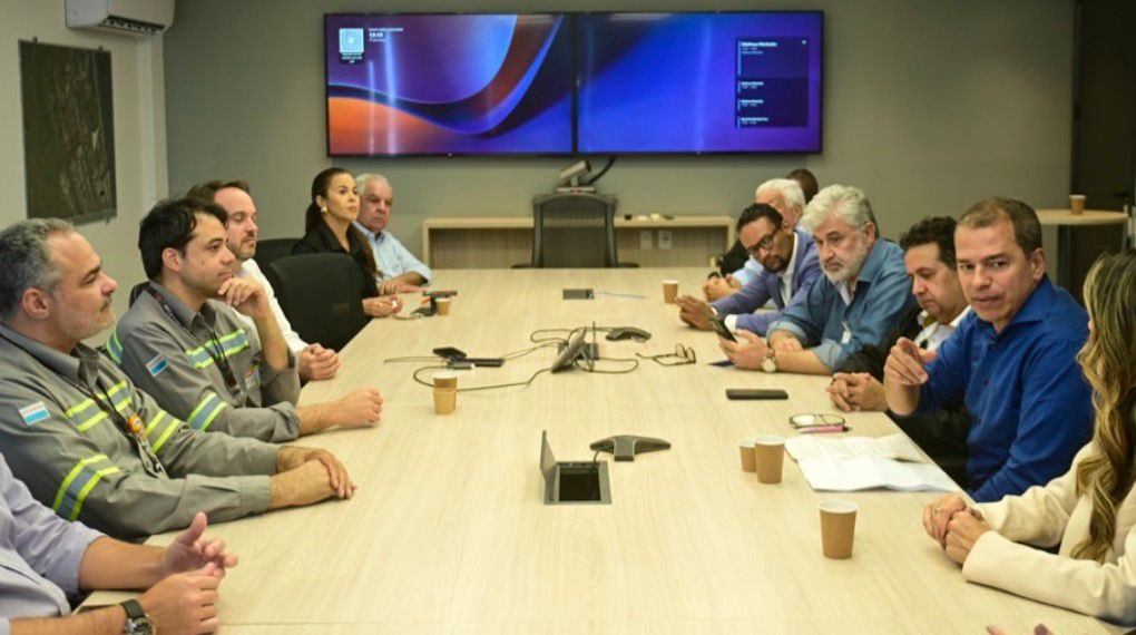 Prefeito Frederico Paes destaca desenvolvimento e geração de emprego durante visita no Porto do Açu
