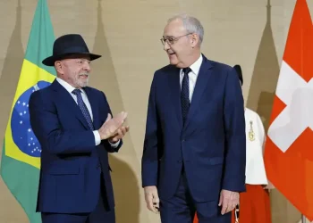 Lula tem encontros com presidentes da França e da Suíça