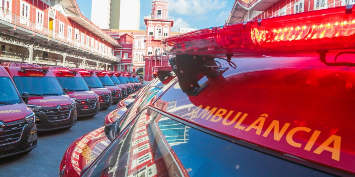 Campos e Itaperuna estão entre cidades do estado a receberem novas ambulâncias do Corpo de Bombeiros