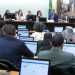 Deputados votam redução da maioridade penal em comissão