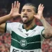 Flamengo sinaliza proposta recorde por Lucas Ronier, do Coritiba