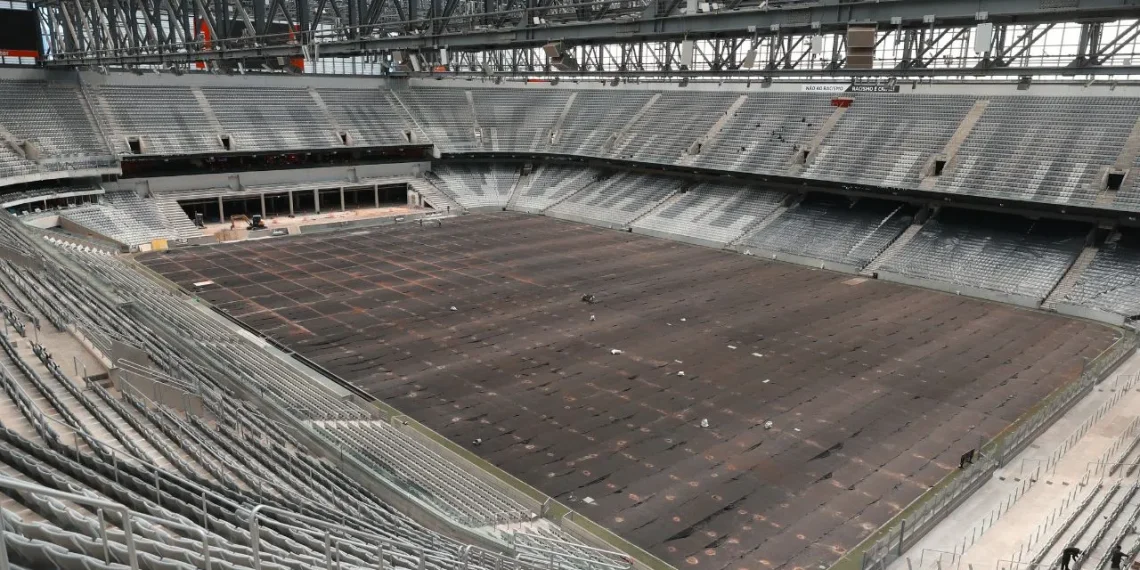 “Shock pad”: Athletico instala sistema do novo gramado sintético da Arena da Baixada