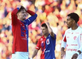Paraná sucumbe em casa para o Paranavaí na primeira final da “era SAF”