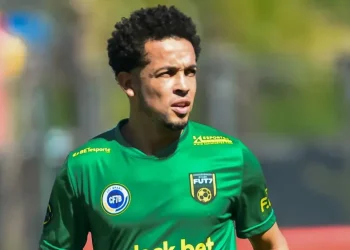 “Emocionado”: Ídolo do Coritiba, ex-atacante Rafinha volta ao clube