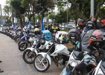 Governo prepara linha de crédito para motociclistas de aplicativos