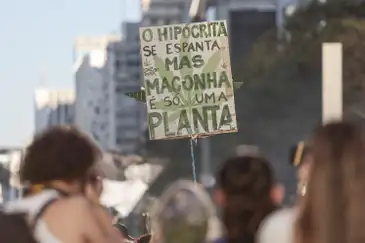 Marcha em São Paulo pede legalização da maconha