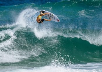 Cinco brasileiros avançam às oitavas da etapa de Saquarema da WSL