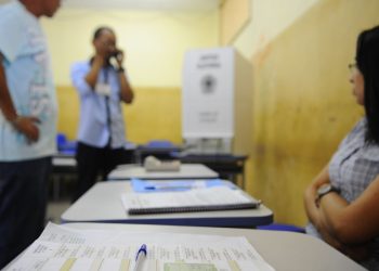 Mesários têm papel fundamental na garantia do processo eleitoral