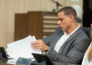 Maicon Cruz aciona MP e TCE-RJ para que Prefeitura de Campos cumpra Piso do Magistério