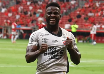 Athletico x Internacional: Escalações e onde assistir ao vivo