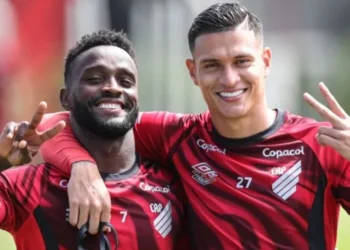 Athletico aposta alto e encaminha novo alvo colombiano