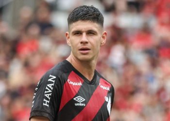 Athletico divulga relacionados para enfrentar o Boca Juniors; veja a lista