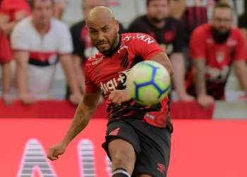 Ex-Athletico assume cargo na categoria de base do Paraná Clube