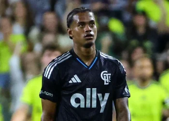 Athletico fecha com oitavo colombiano e sela terceira maior contratação da história