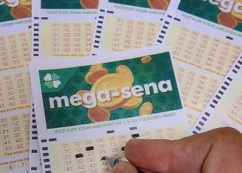 Mega-Sena sorteia prêmio acumulado de R$ 165 milhões neste domingo