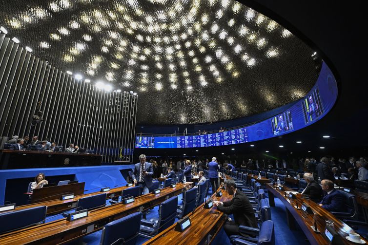 Senado aprova plano para fabricação de fertilizantes no Brasil