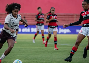 Brasileirão Feminino: Flamengo vence Ferroviára nas quartas por 1 a 0