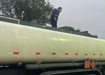 Fiscalização flagra irregularidades em transporte de diesel e autua empresa em Campos
