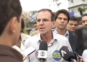 Eduardo Paes defende policiamento orientado por dados para combater criminalidade em São Gonçalo