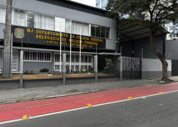 PF apreende R$ 500 mil em espécie durante abordagem a duas mulheres em Campos