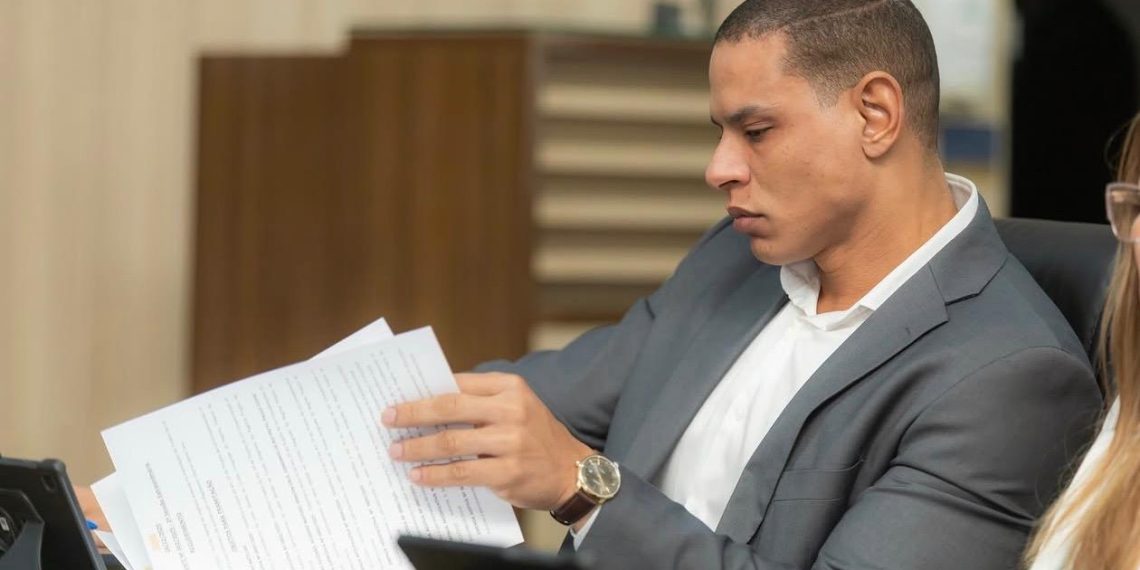 Maicon Cruz destaca boa relação e afirma que vota em Fred Rangel em uma possível reeleição na Câmara