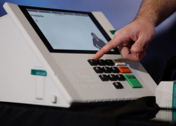 Analistas veem risco de ação cibernética de EUA e bigtechs em eleições