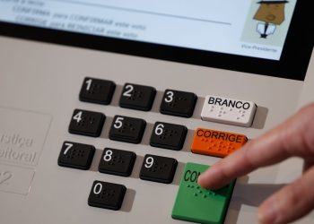 TRE-RJ pede que eleitores confiram se locais de votação se mantêm