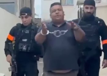 Pastor tenta fugir pelo telhado, acaba preso e desabafa: “Pastor está sendo preso, Jesus”