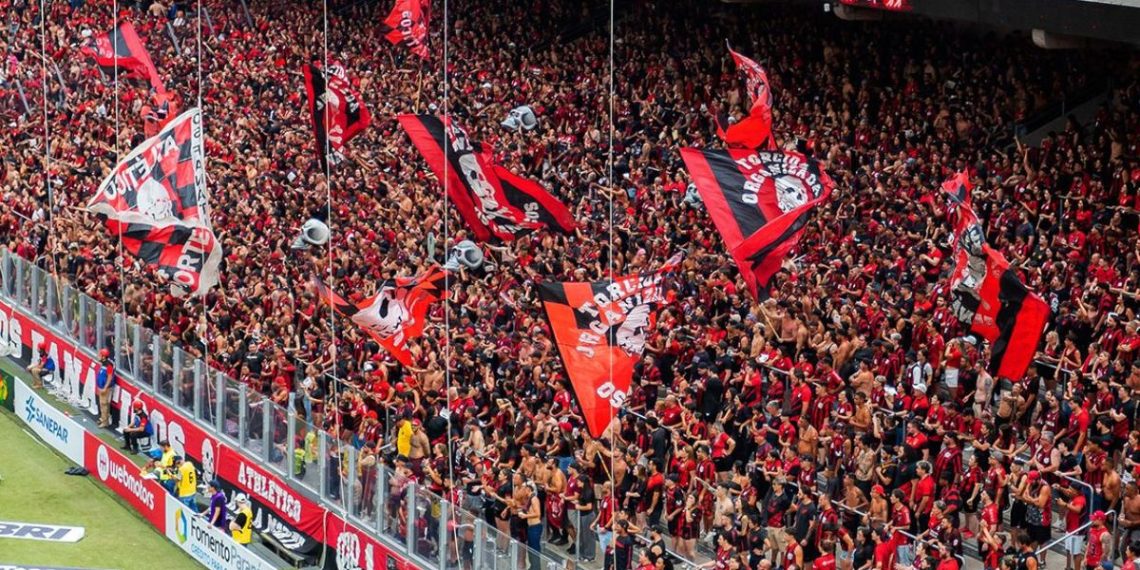 Athletico nega pedido do Fluminense e faz promoção de ingressos no Brasileirão