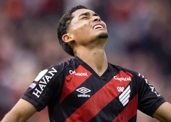 Athletico tem lesão muscular e baixas de última hora para encarar o Vitória