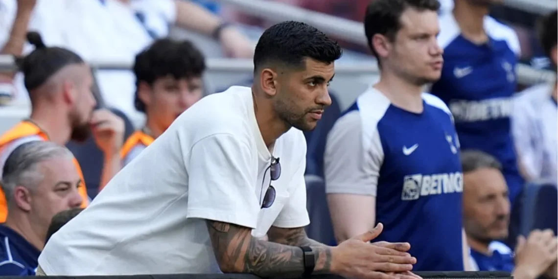 Argentino é ‘despachado’ da Premier League após revolta de torcedores e Copa do Mundo