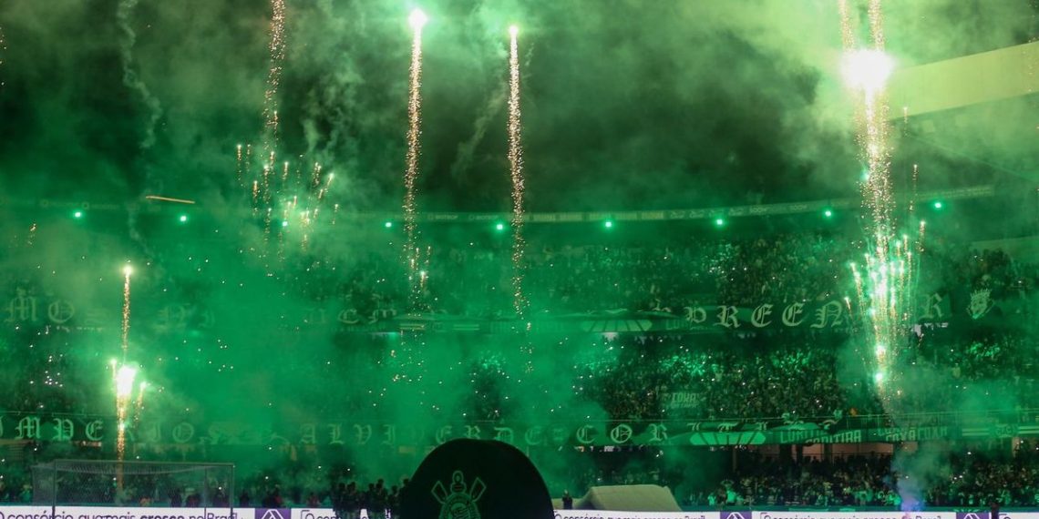 Coritiba registra melhor público no Brasileirão contra o Corinthians
