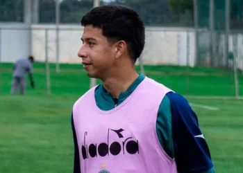 Joia indígena que “sumiu” do Coritiba fecha com clube da Série C