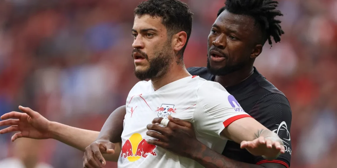 Ex-Athletico, Rômulo aponta meta de gols no Leipzig e mira seleção brasileira