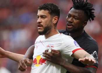 Ex-Athletico, Rômulo aponta meta de gols no Leipzig e mira seleção brasileira