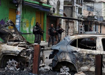 Estado e governo federal se unem para retomar territórios no Rio