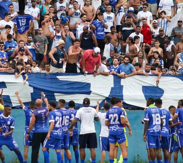 Buscando se firmar nas primeiras colocações, Goytacaz recebe o Petrópolis