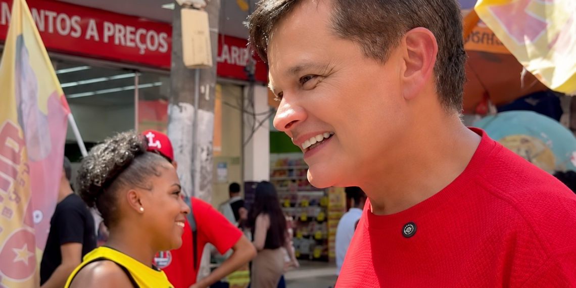 Deputado Dimas Gadelha amplia força em Campos e busca reeleição