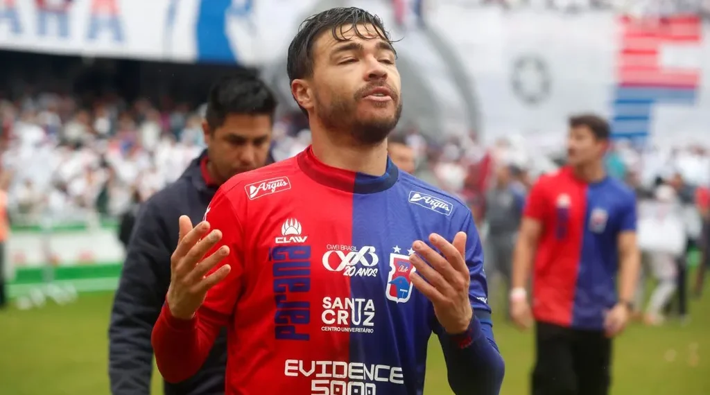 Paraná Clube surpreende e anuncia volta de xodó do acesso de 2024